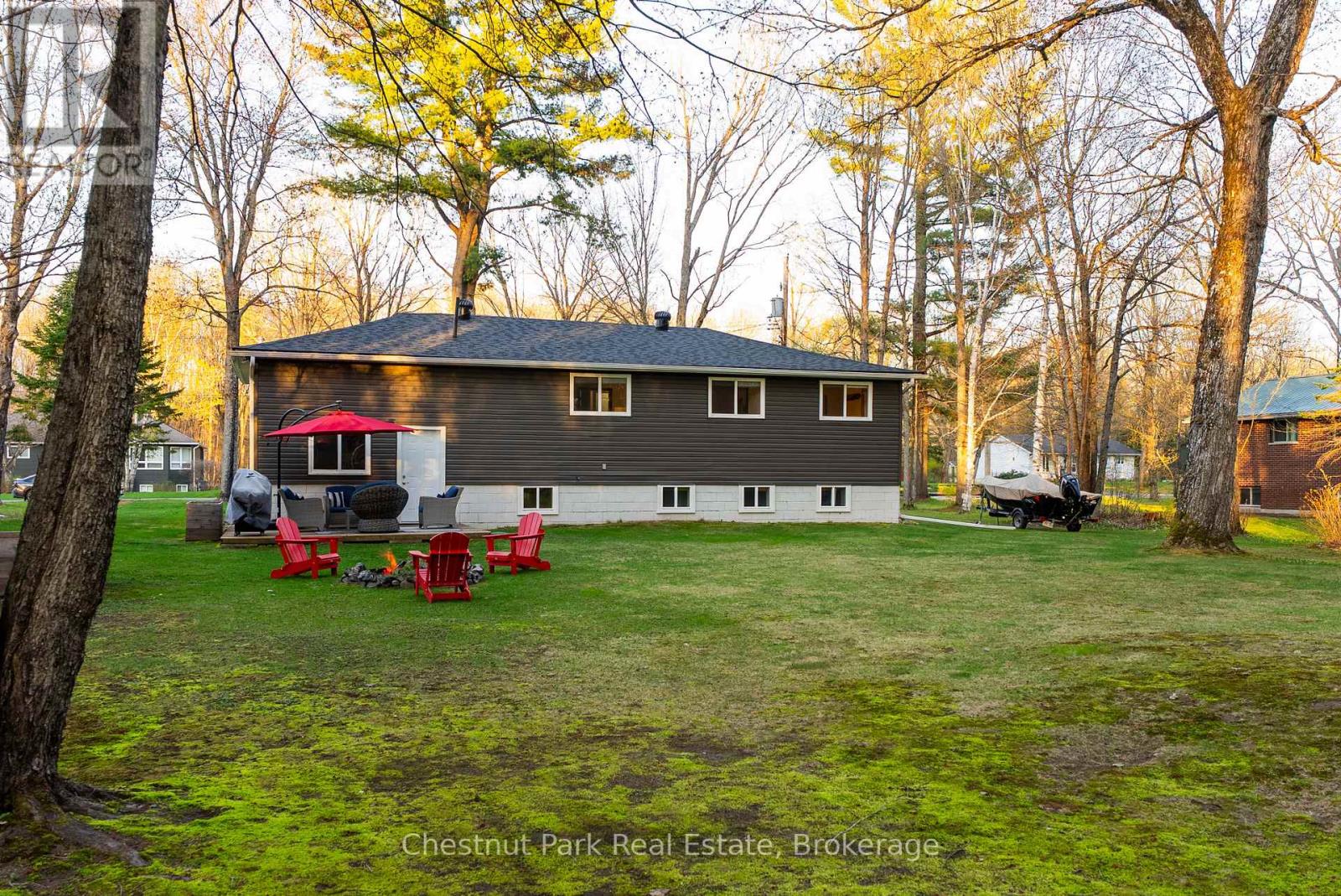 104 Bridgedale Road, Huntsville (Stephenson), Ontario  P0B 1L0 - Photo 13 - X12142771
