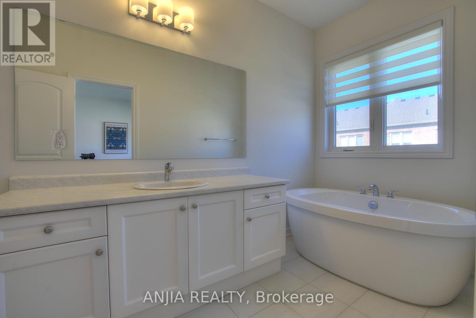 69 Freeman Williams Street, Markham, Ontario  L6C 3K4 - Photo 23 - N12142697
