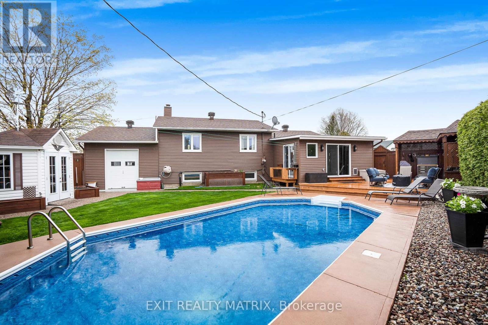 510 Parisien Street, Hawkesbury, Ontario  K6A 3B6 - Photo 30 - X12142796