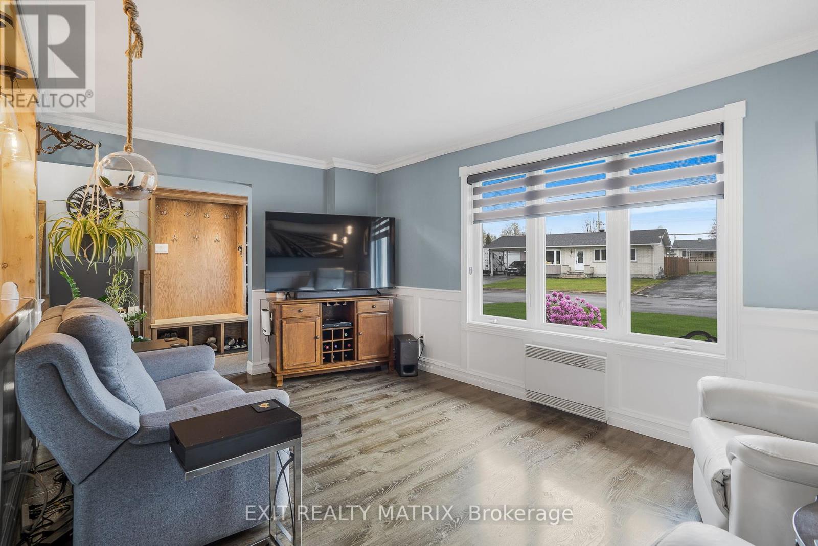 510 Parisien Street, Hawkesbury, Ontario  K6A 3B6 - Photo 8 - X12142796