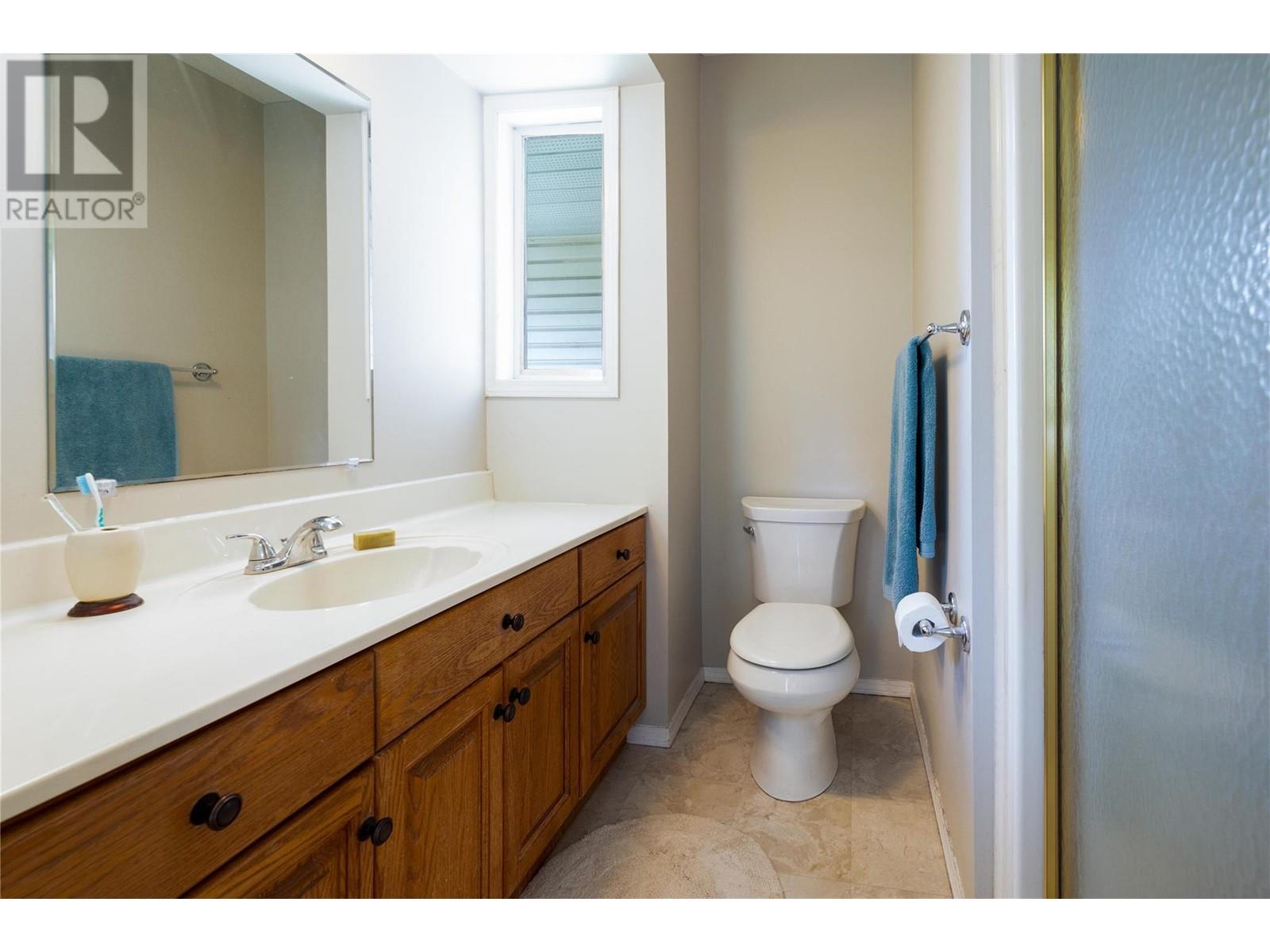 2240 97b Highway Se, Salmon Arm, British Columbia  V1E 1X6 - Photo 13 - 10347448