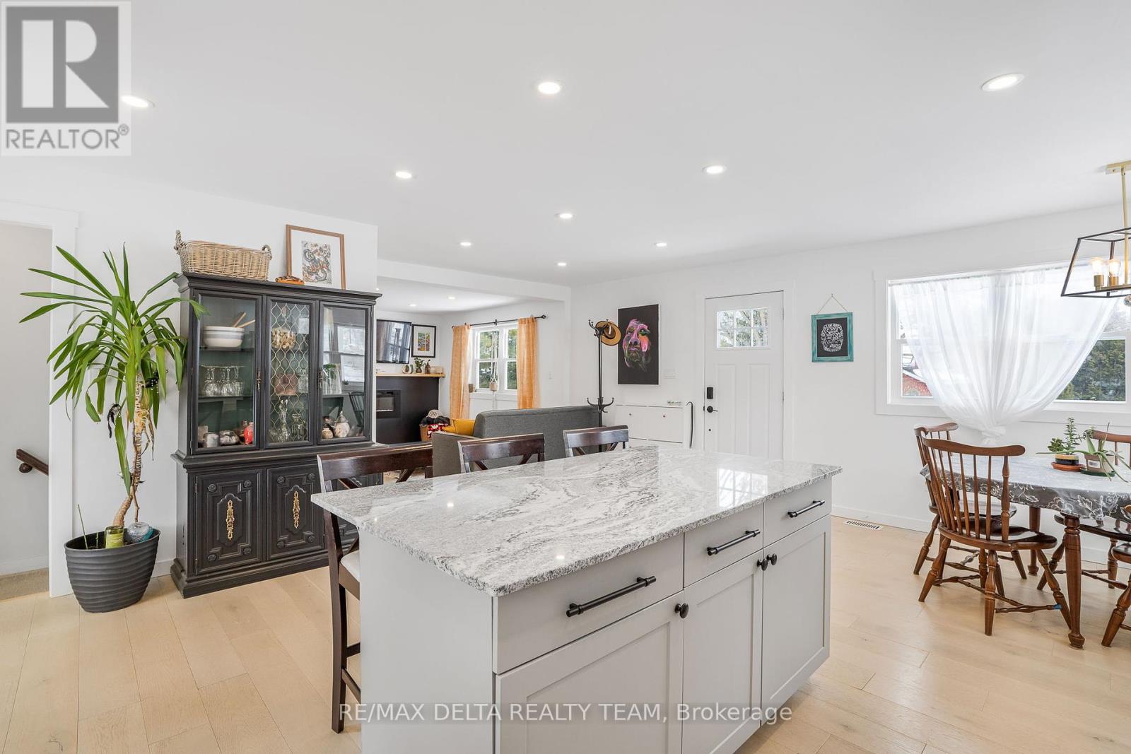 984 Hillmillar Street, Ottawa, Ontario  K4C 1R3 - Photo 12 - X11982839