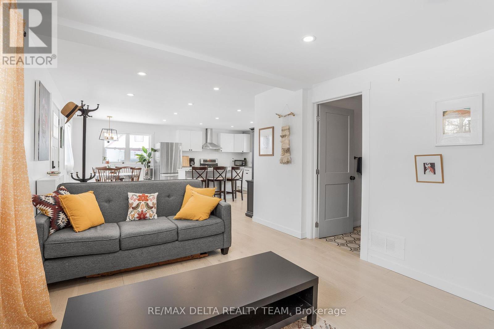 984 Hillmillar Street, Ottawa, Ontario  K4C 1R3 - Photo 7 - X11982839
