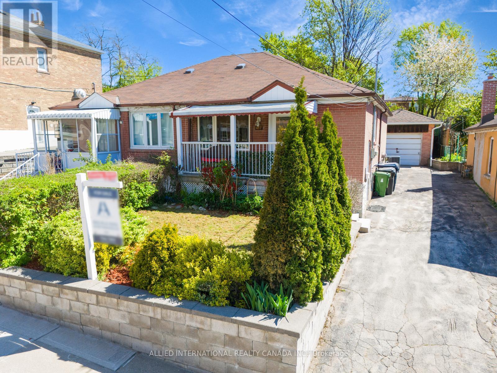 Property at 467 GILBERT AVENUE image 1