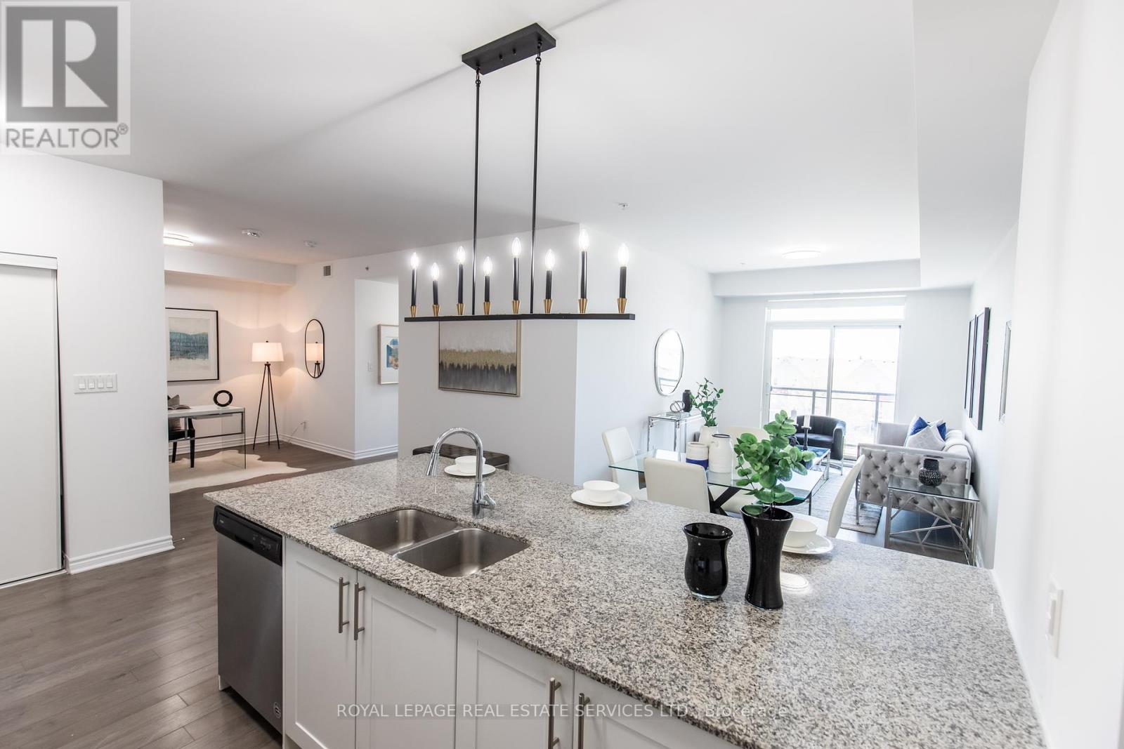 422 - 150 Oak Park Boulevard, Oakville, Ontario  L6H 3P2 - Photo 13 - W12142717