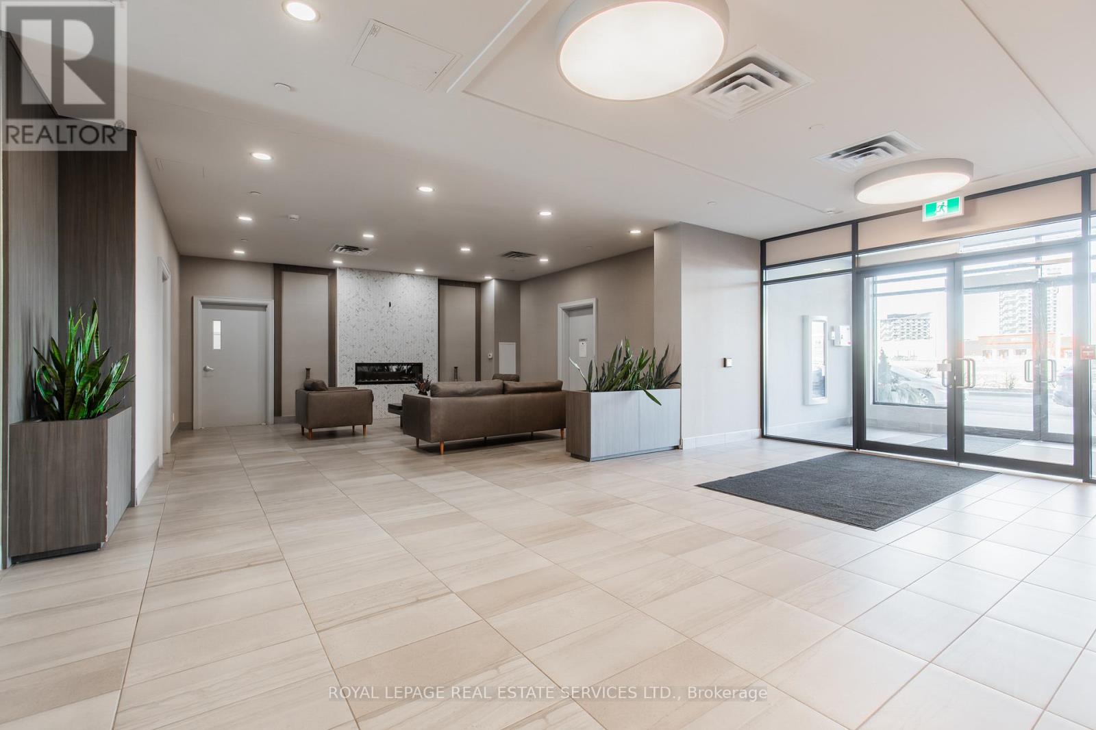 Property at 422 - 150 OAK PARK BOULEVARD image 4