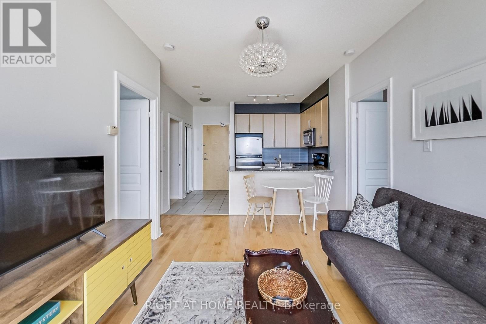 1506 - 3515 Kariya Drive, Mississauga (Fairview), Ontario  L5B 0C1 - Photo 8 - W12142734