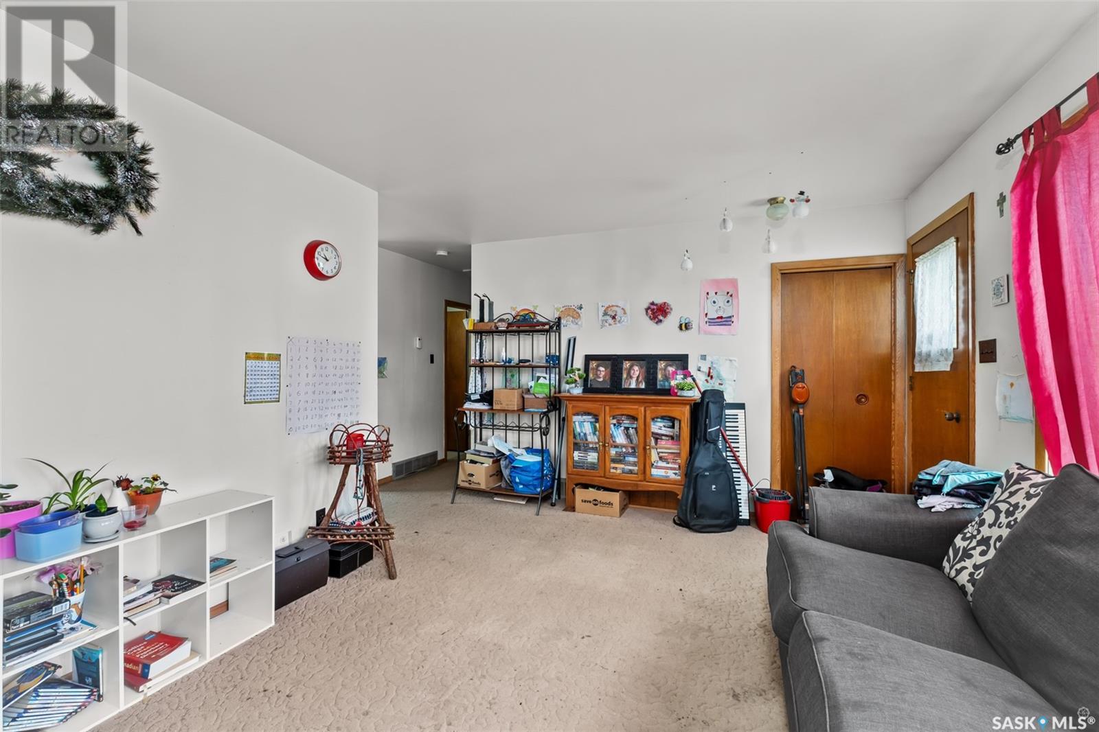 Property at 101 2nd AVENUE W image 4