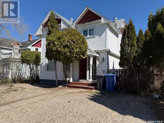 242 5th AVENUE W, melville, Saskatchewan