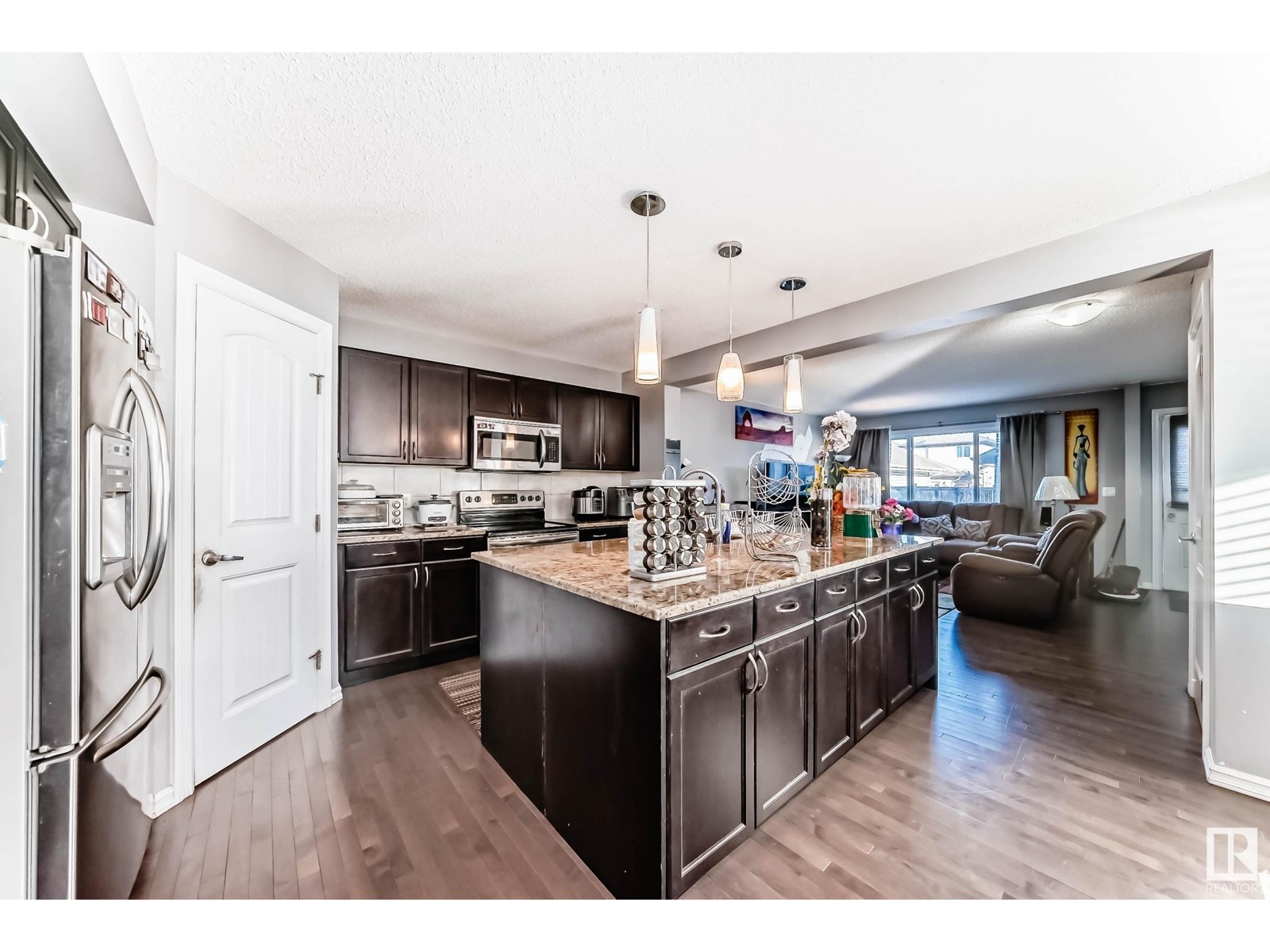 1839 32 ST NW, Edmonton, Alberta