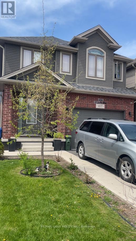<div class="slider-price">$2,245 Monthly</div><p>Basement - 107 Dallan Drive, Guelph, Ontario</p>