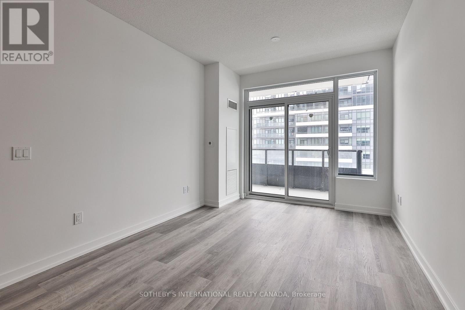 2405 - 1435 Celebration Drive, Pickering (Bay Ridges), Ontario  L1W 0C4 - Photo 11 - E12142775