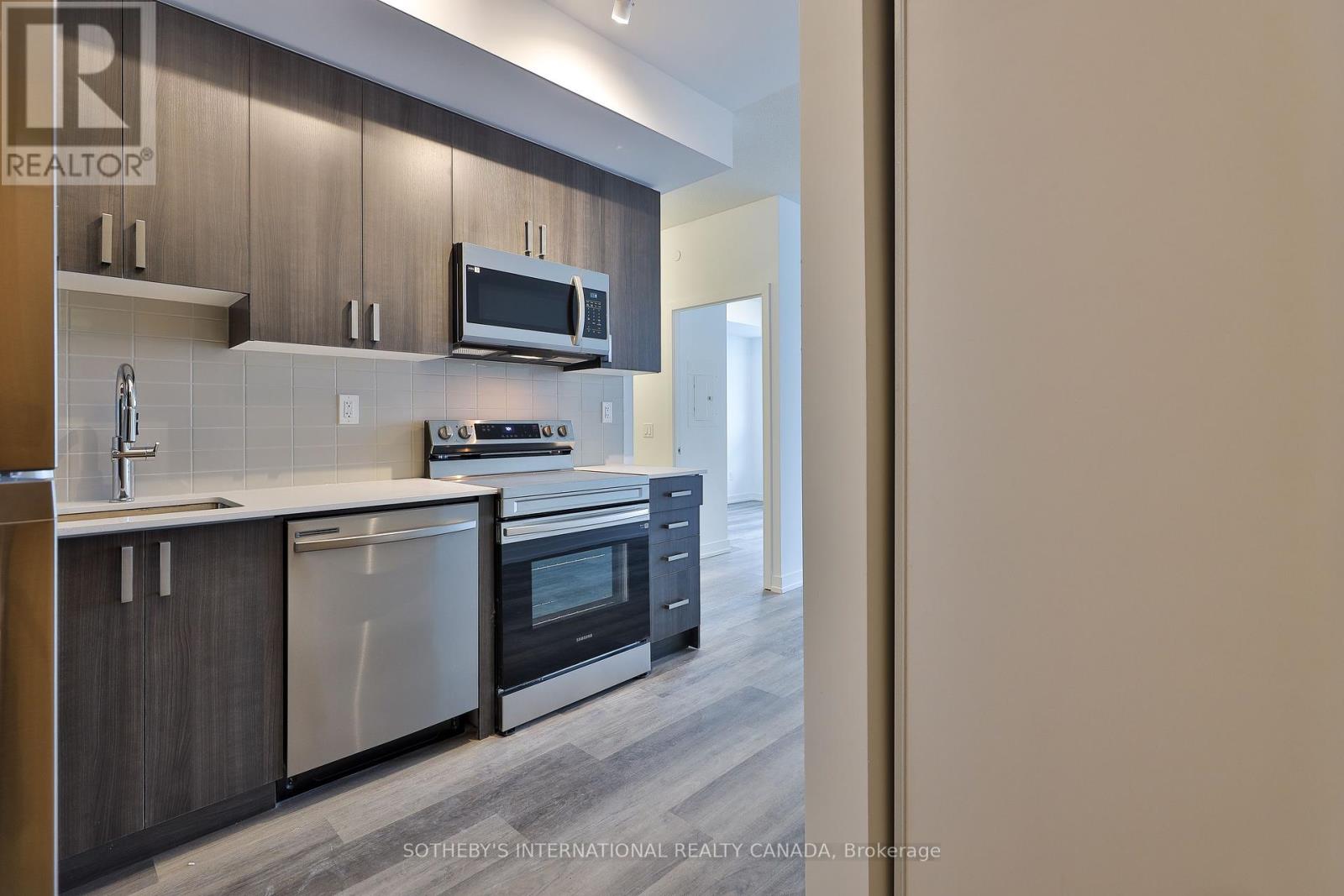 2405 - 1435 Celebration Drive, Pickering (Bay Ridges), Ontario  L1W 0C4 - Photo 3 - E12142775