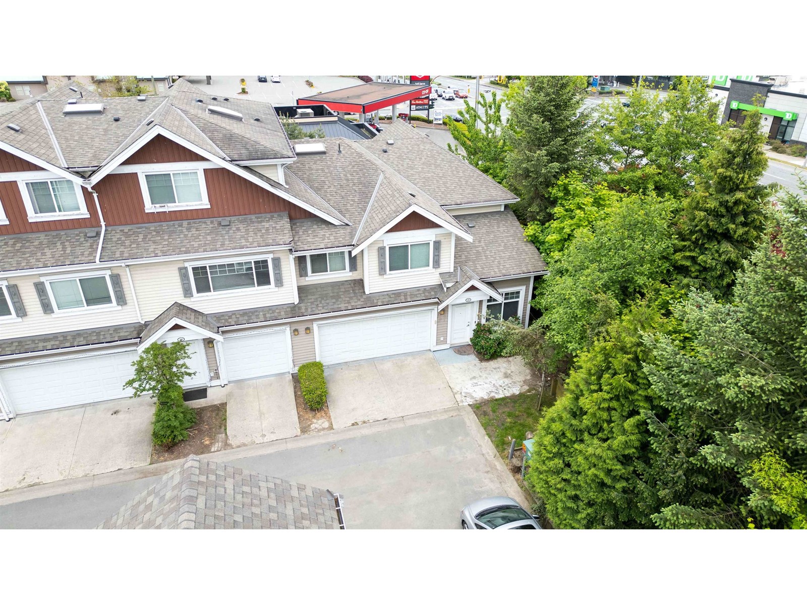 Property at 29 30748 CARDINAL AVENUE image 3