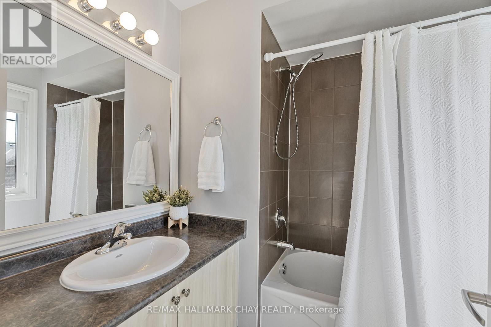 2170 Galloway Street, Innisfil (Alcona), Ontario  L9S 0H3 - Photo 17 - N12142802