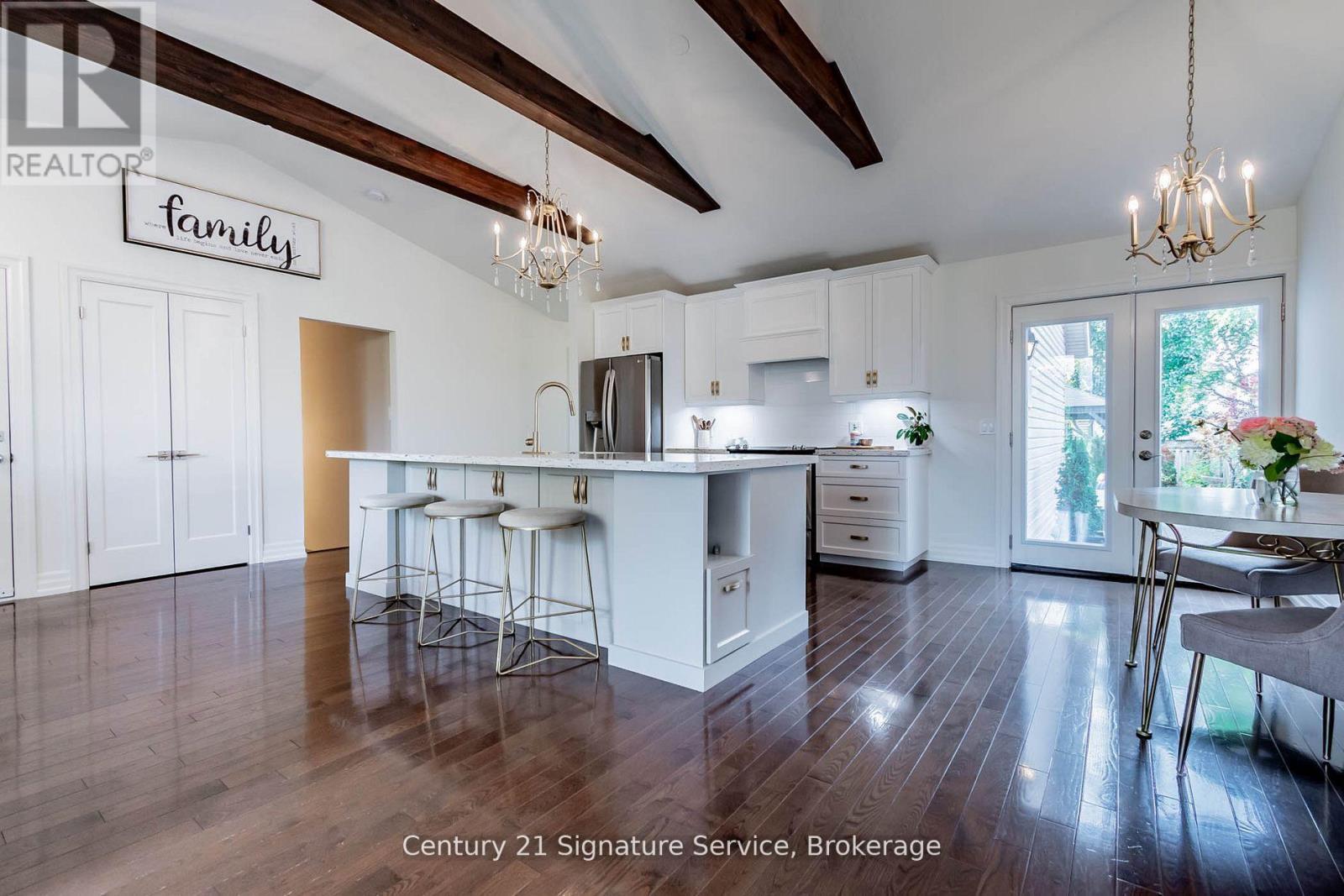 5132 Meadowood Lane, Lincoln, Ontario  L0R 1B8 - Photo 8 - X12137690