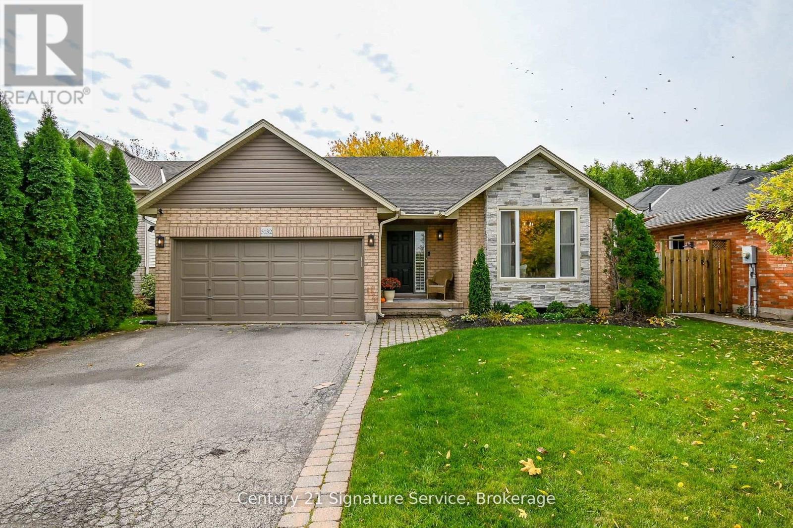 5132 Meadowood Lane, Lincoln, Ontario  L0R 1B8 - Photo 1 - X12137690