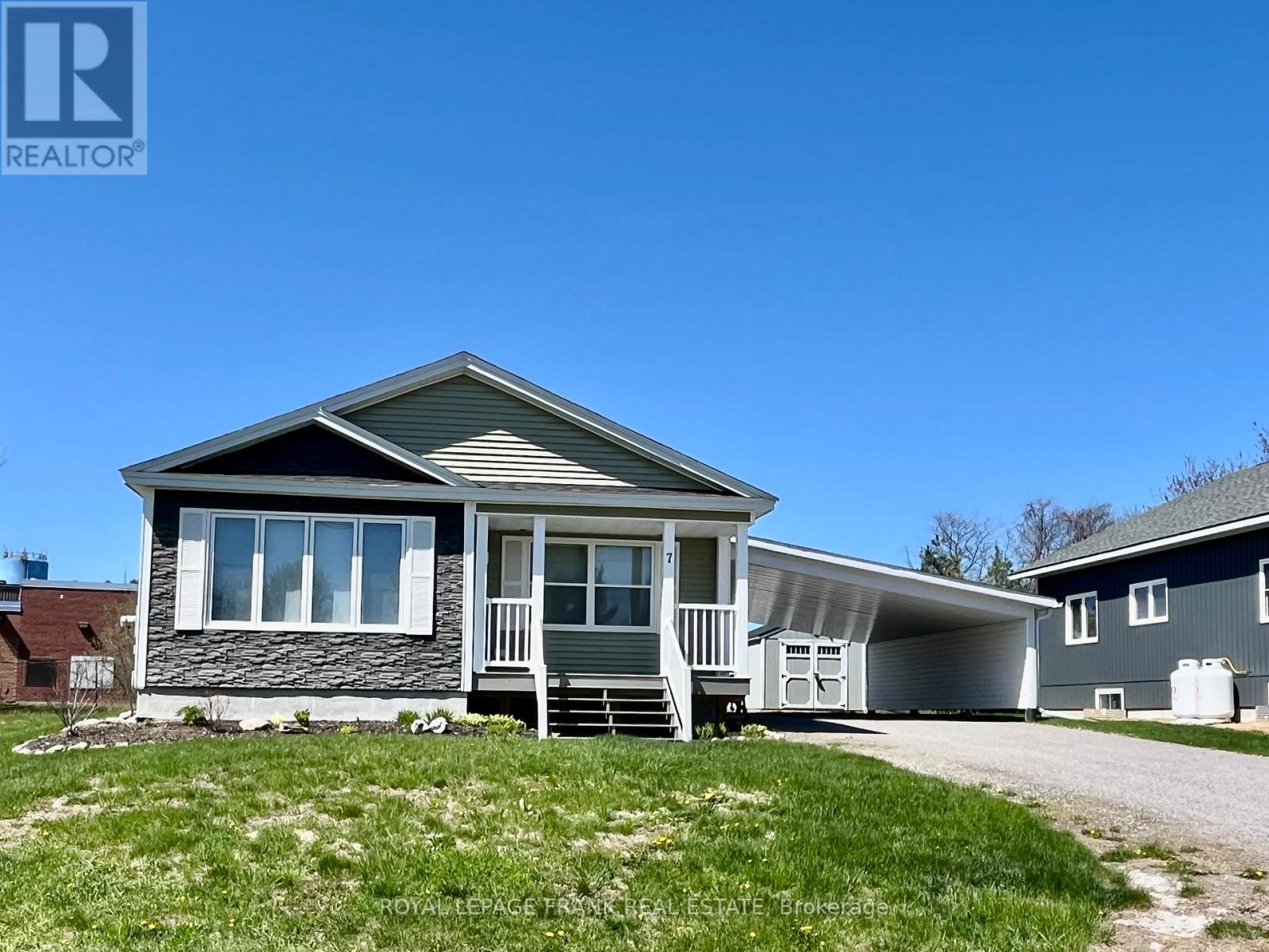 Property at 7 WILLIAMS DRIVE image 3