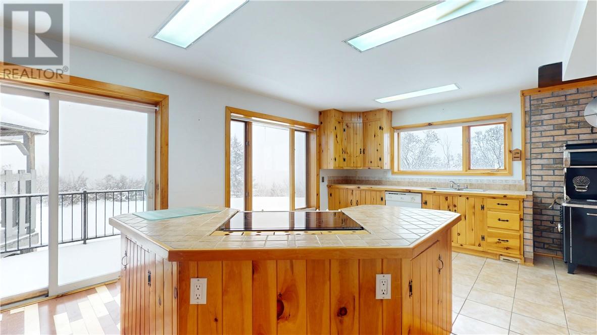 20 Thorburn Street, Gore Bay, Ontario  P0P 1H0 - Photo 37 - 2120066