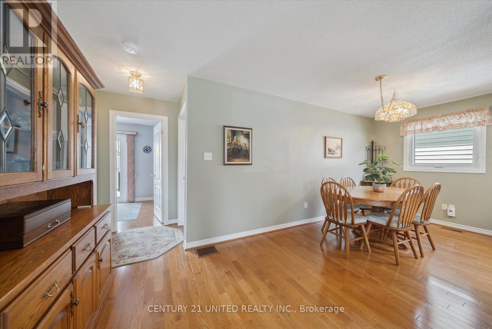 721 Trailview Drive, Peterborough South, Ontario  K9J 8P1 - Photo 10 - X12142917