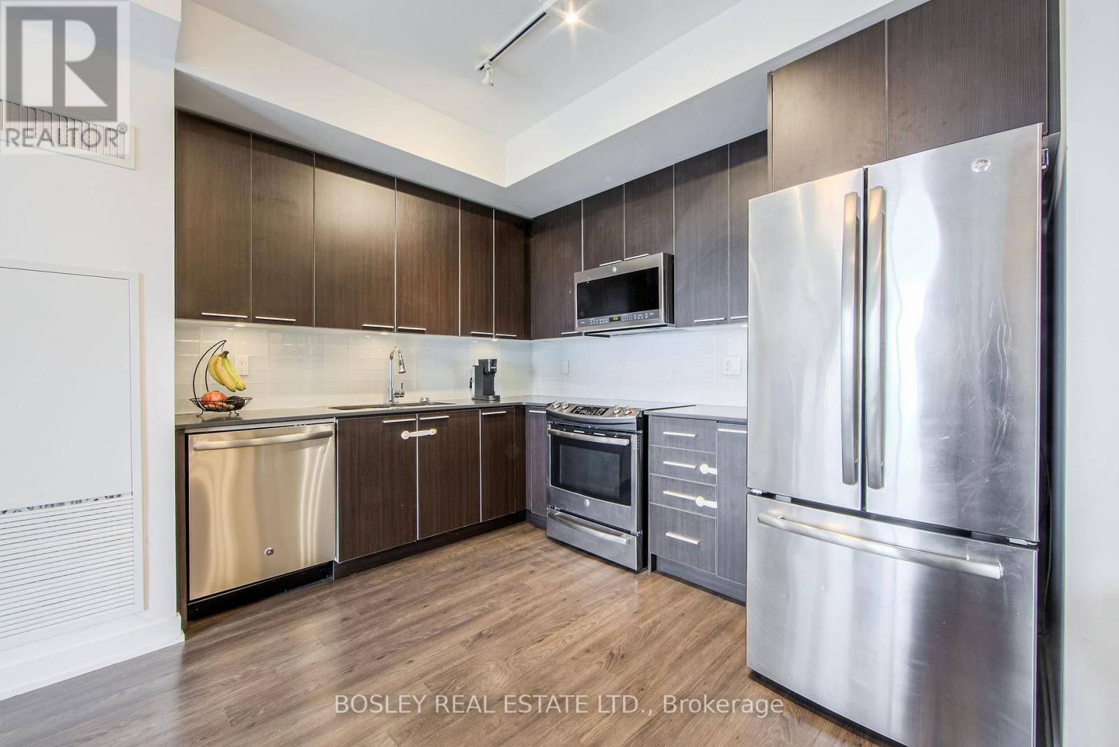1210 - 10 Park Lawn Road, Toronto, Ontario  M8V 0H9 - Photo 9 - W12142854