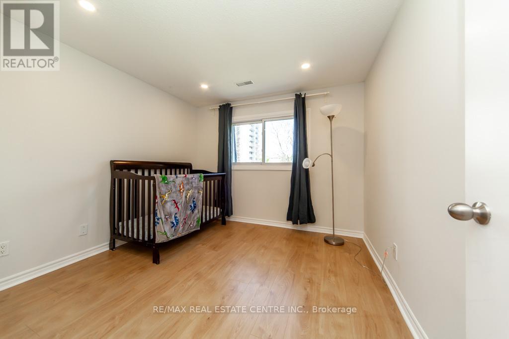 88 - 2050 Upper Middle Road, Burlington (Brant Hills), Ontario  L7P 3R9 - Photo 26 - W12142861