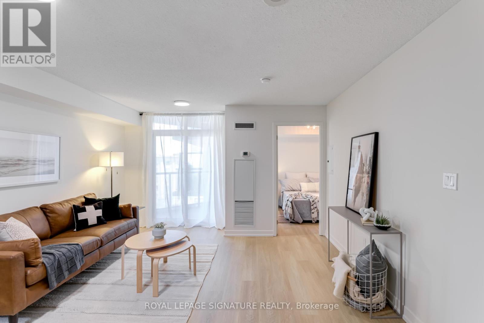 Property at 726 - 816 LANSDOWNE AVENUE image 1