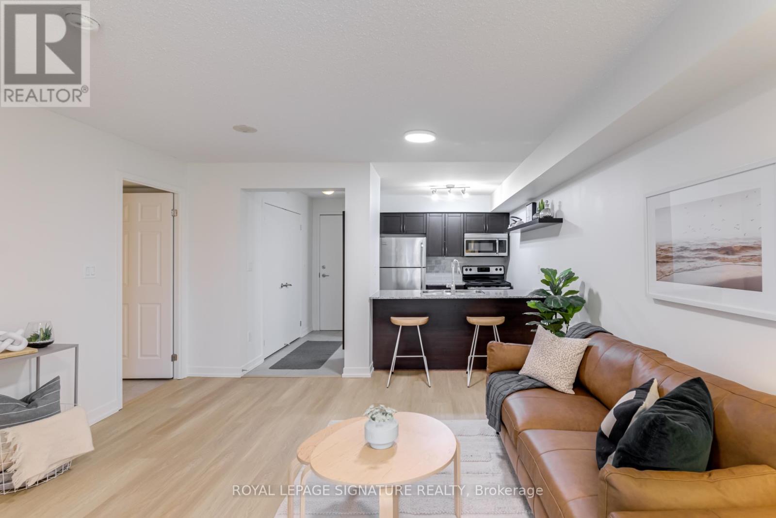 726 - 816 Lansdowne Avenue, Toronto, Ontario  M6H 4K6 - Photo 2 - W12142879