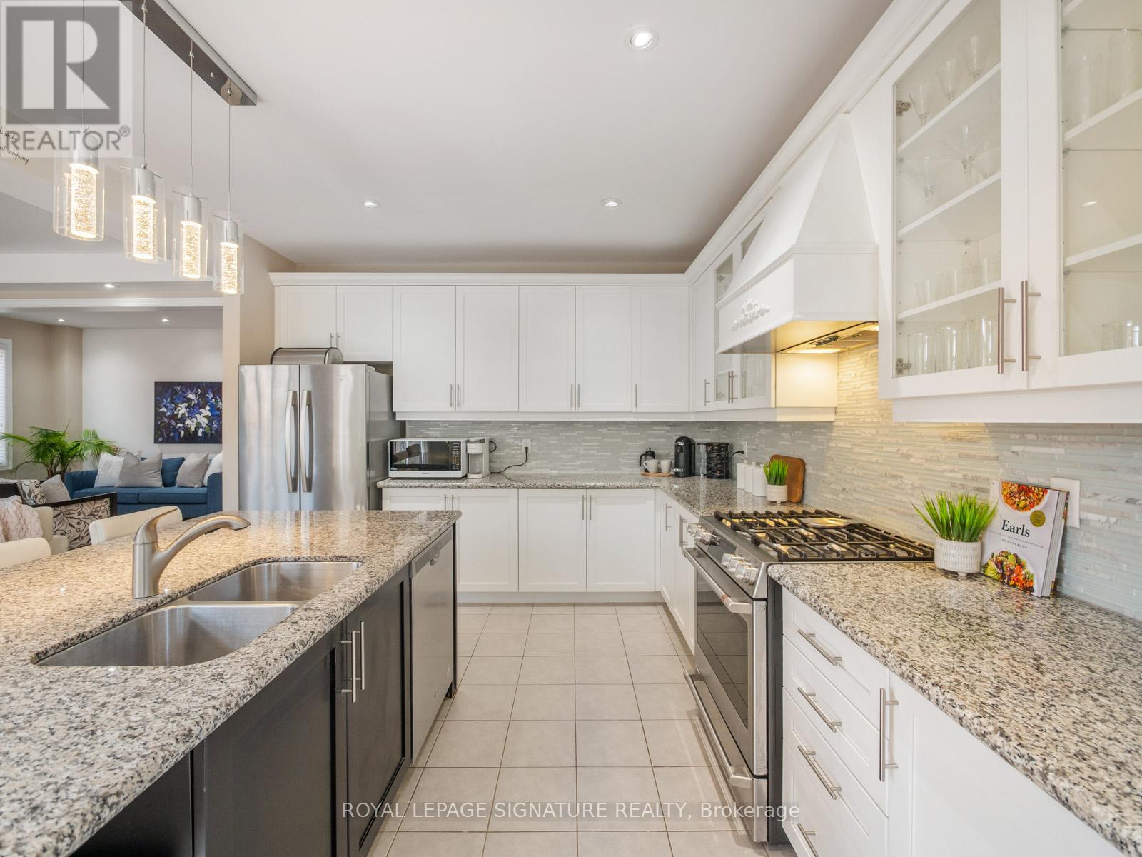 6 Jarrow Crescent, Whitby (Brooklin), Ontario  L1M 0G9 - Photo 19 - E12142842