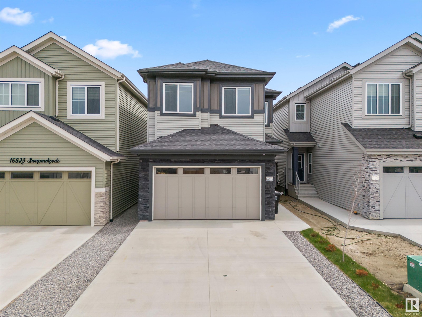 16819 47 St Nw, Edmonton, Alberta  T5Y 6M1 - Photo 1 - E4436012