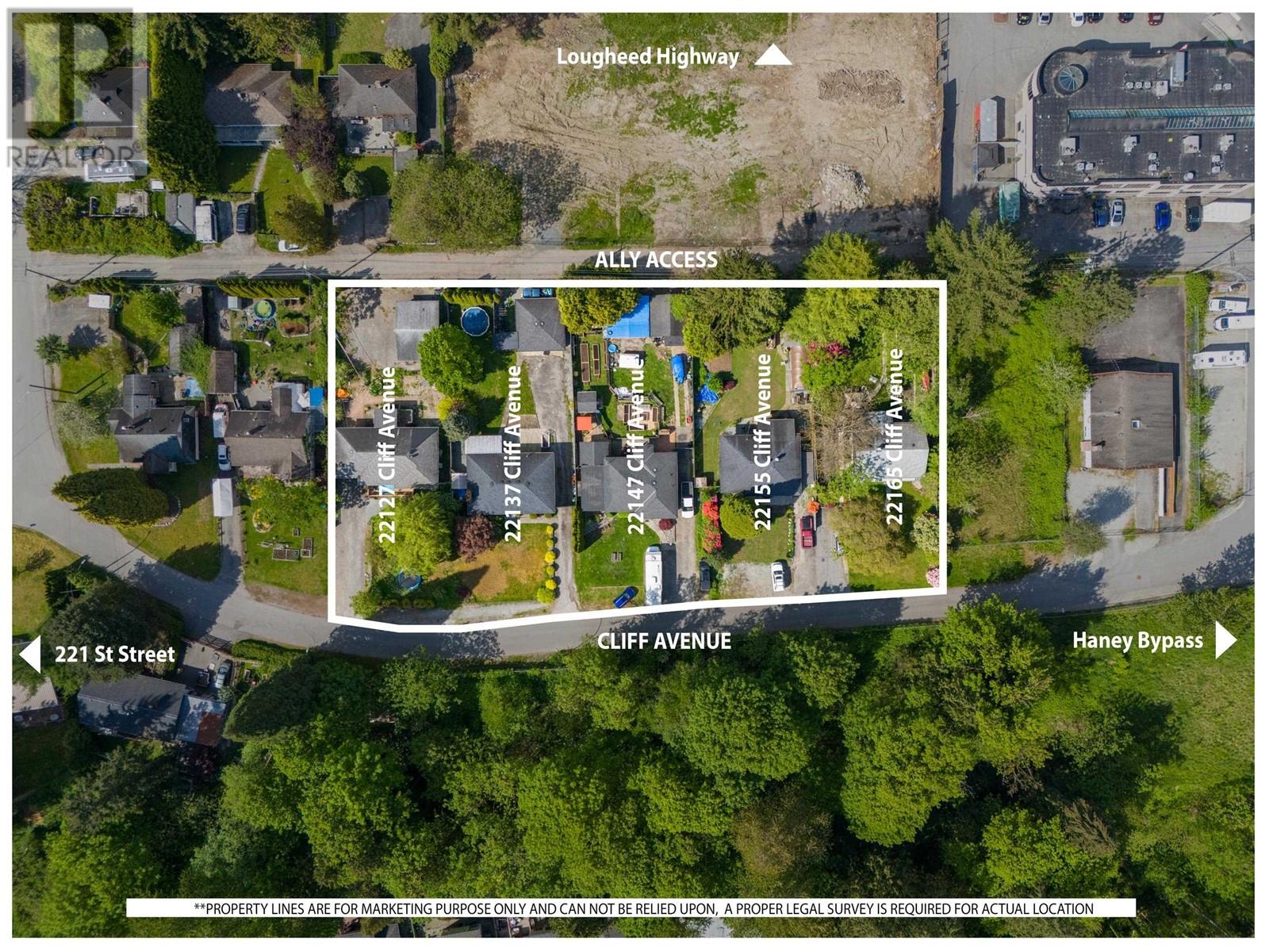 22137 Cliff Avenue, Maple Ridge, British Columbia  V2X 2L4 - Photo 2 - R3000618