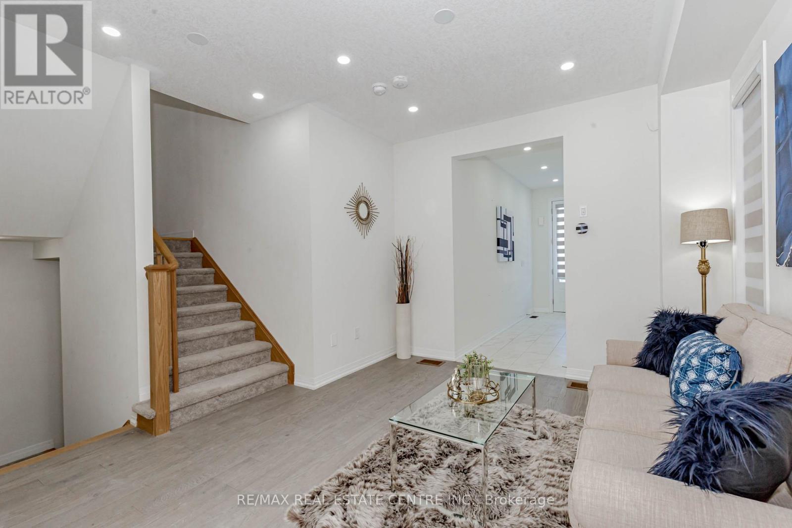 293 Bismark Drive, Cambridge, Ontario  N1S 0C6 - Photo 9 - X12142761