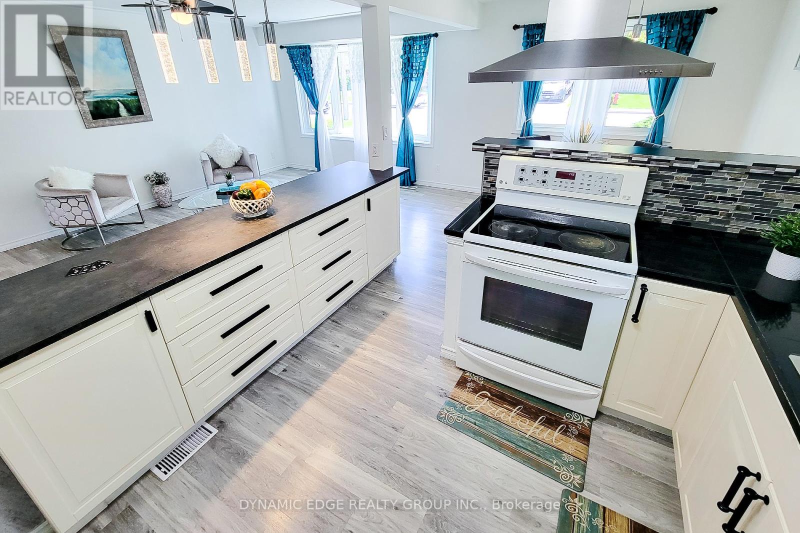 100 Mountain Avenue N, Hamilton (Stoney Creek), Ontario  L8G 3P7 - Photo 17 - X12142763