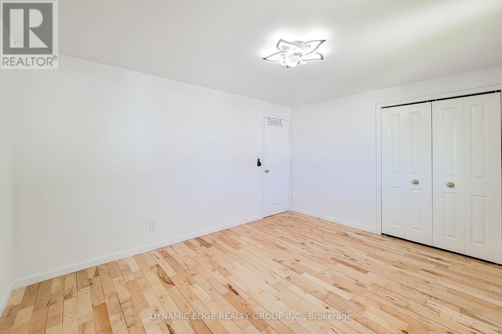 100 Mountain Avenue N, Hamilton (Stoney Creek), Ontario  L8G 3P7 - Photo 26 - X12142763
