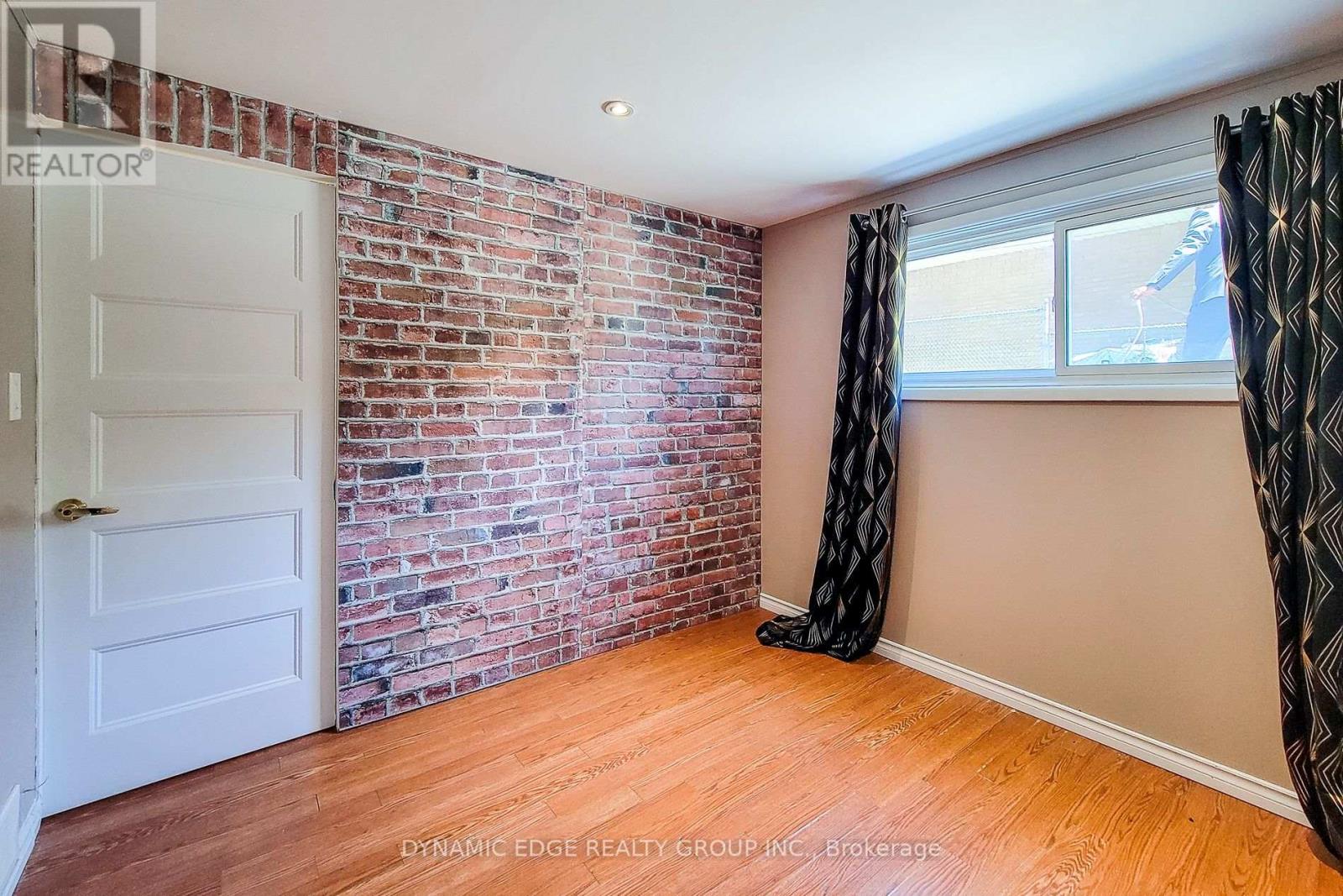 100 Mountain Avenue N, Hamilton (Stoney Creek), Ontario  L8G 3P7 - Photo 42 - X12142763