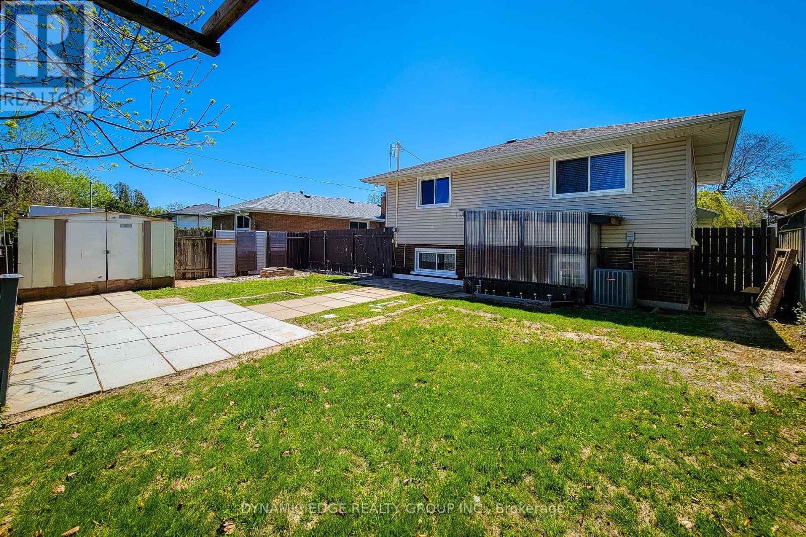 100 Mountain Avenue N, Hamilton (Stoney Creek), Ontario  L8G 3P7 - Photo 5 - X12142763