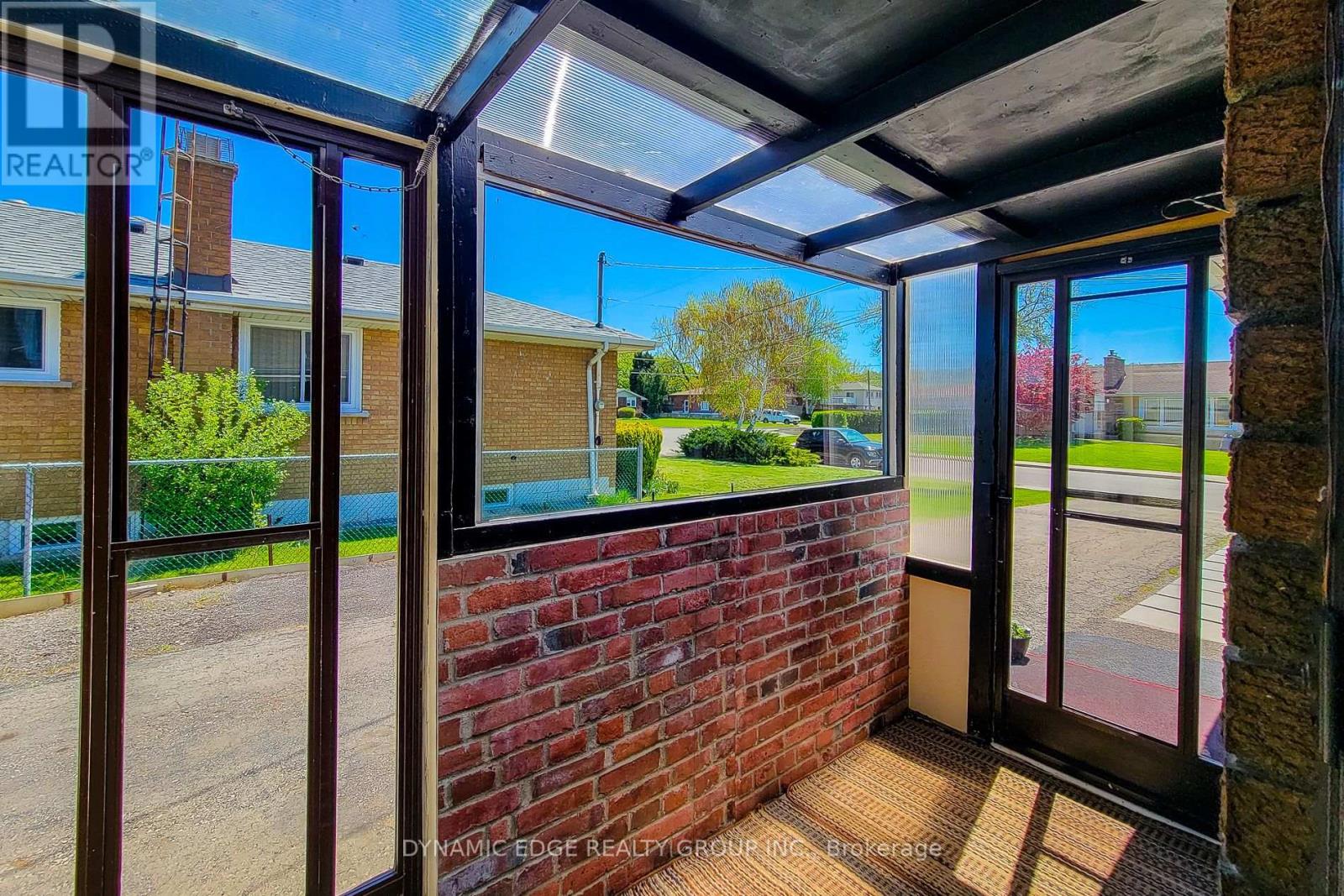 100 Mountain Avenue N, Hamilton (Stoney Creek), Ontario  L8G 3P7 - Photo 6 - X12142763