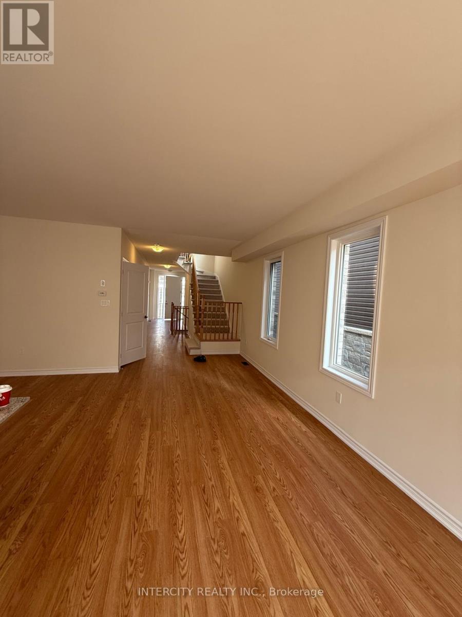 124 Molozzi Street, Erin, Ontario  N0B 1T0 - Photo 8 - X12142769