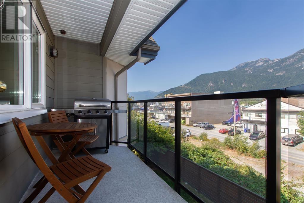 Property at 304 1466 PEMBERTON AVENUE image 4