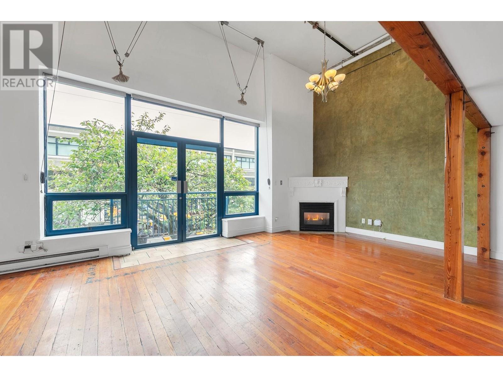 Property at 215 2001 WALL STREET image 2