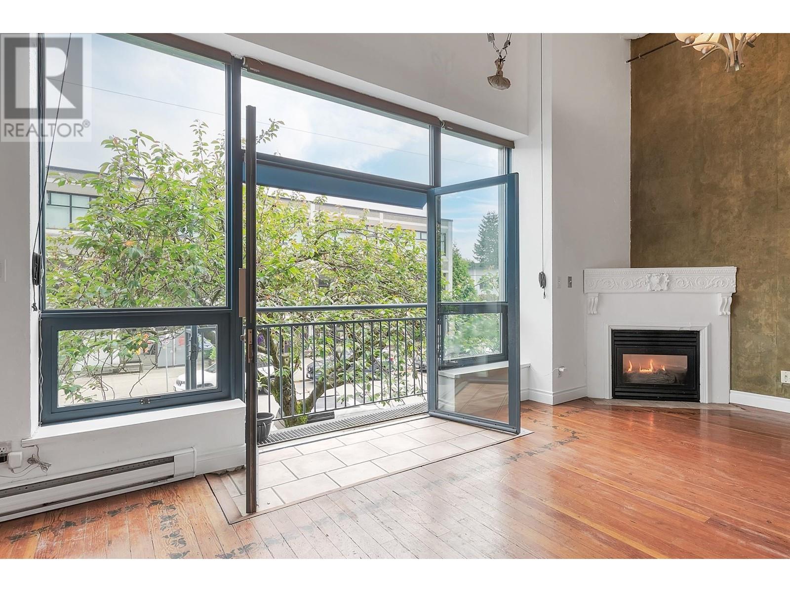Property at 215 2001 WALL STREET image 4