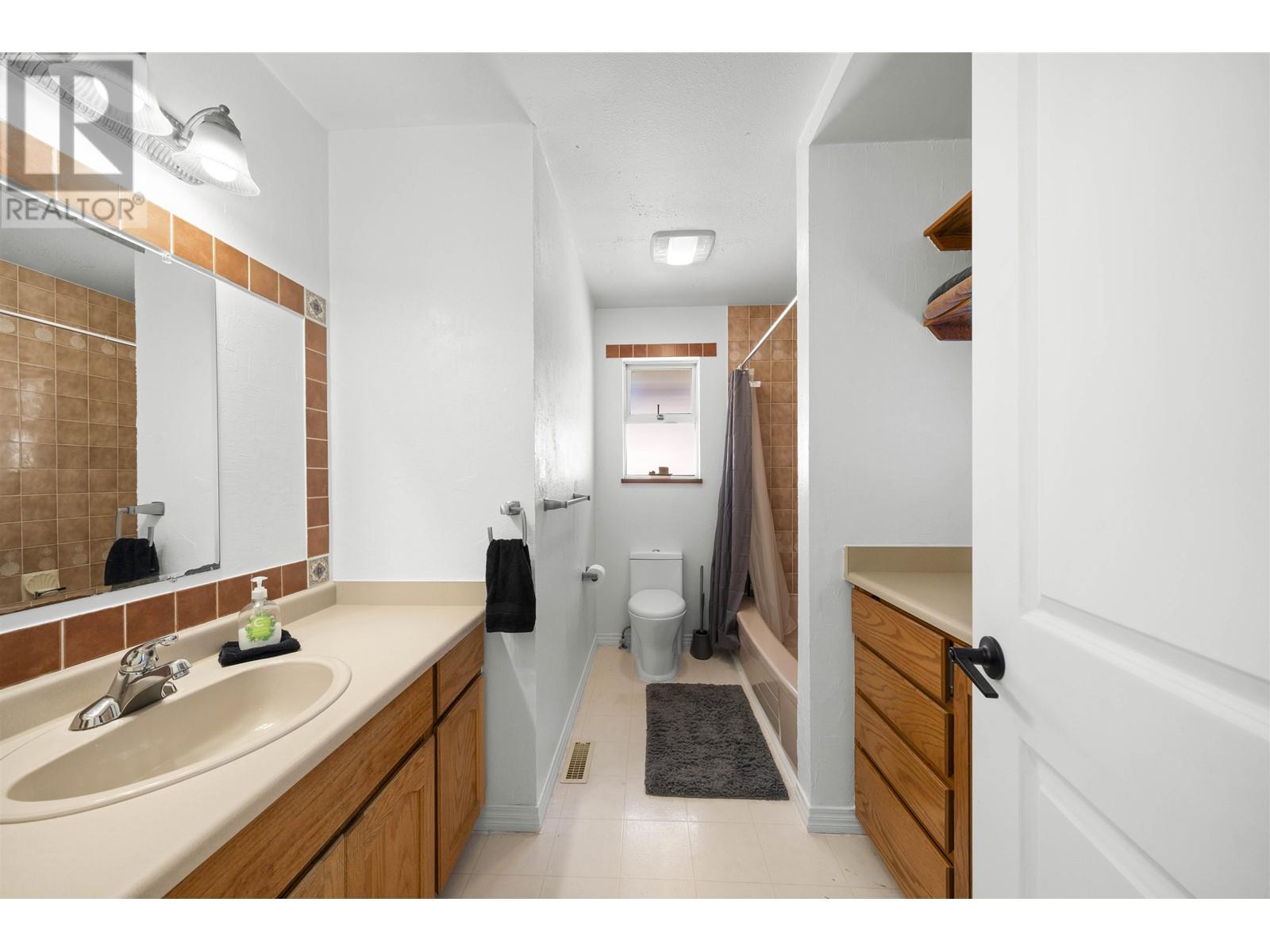 3454 St. Georges Avenue, North Vancouver, British Columbia  V7N 1V8 - Photo 16 - R3001653