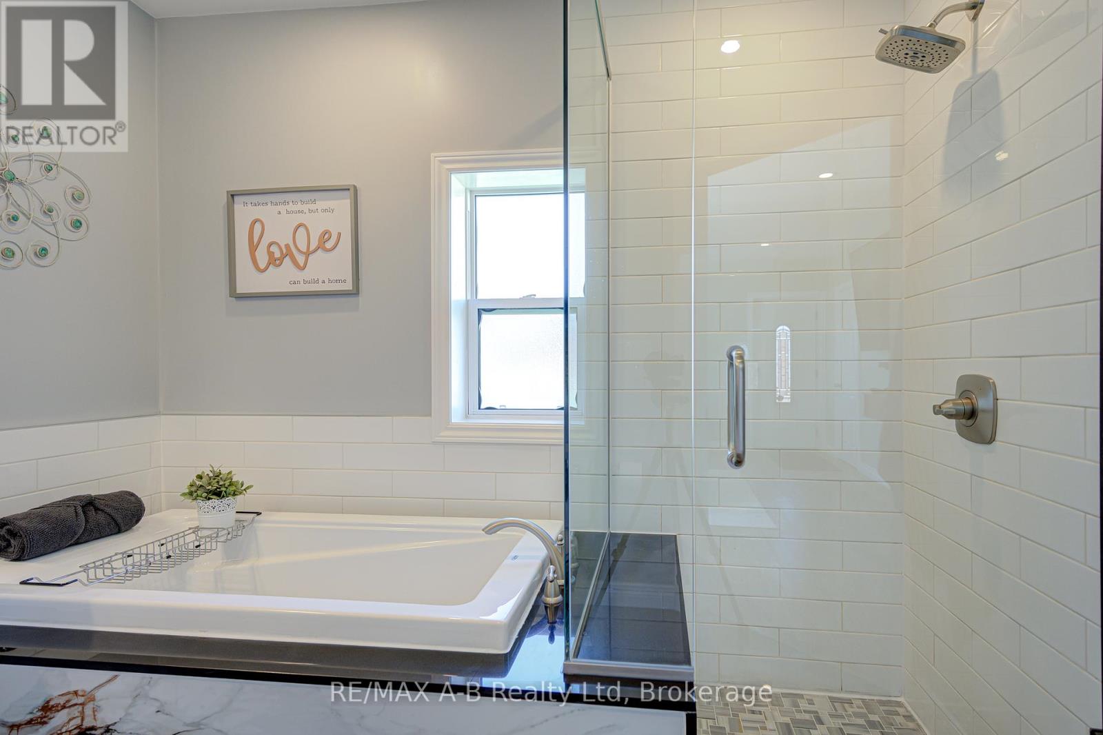 3963 Road 111, Perth East, Ontario  N5A 6S5 - Photo 12 - X12142897