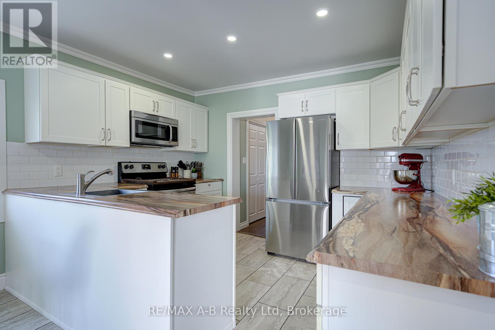 3963 Road 111, Perth East, Ontario  N5A 6S5 - Photo 15 - X12142897