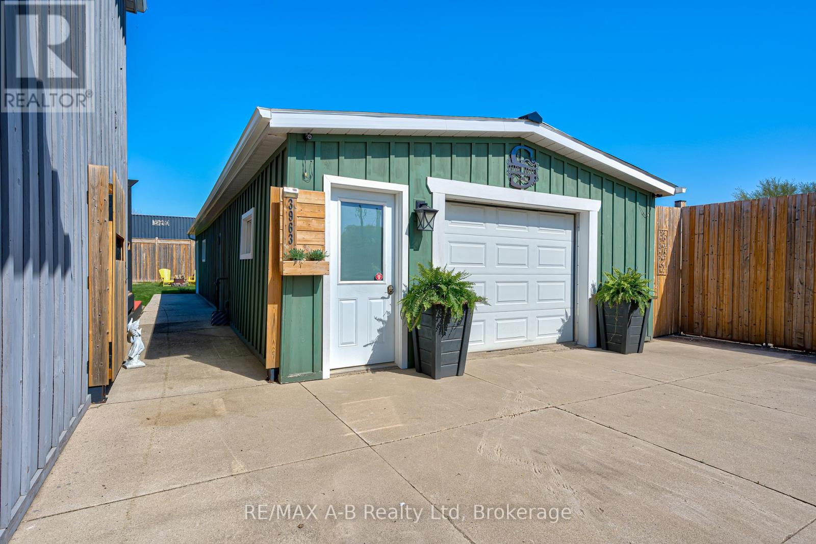 3963 Road 111, Perth East, Ontario  N5A 6S5 - Photo 42 - X12142897