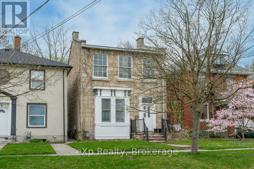 7 Waterloo Avenue, Guelph, Ontario  N1H 3H2 - Photo 3 - X12142937