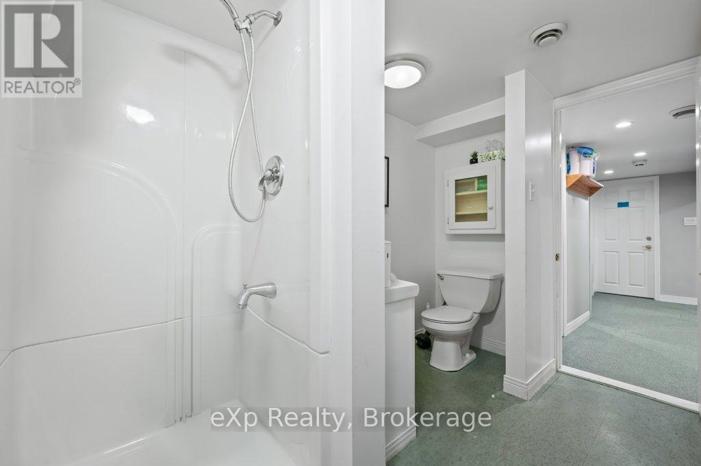 7 Waterloo Avenue, Guelph, Ontario  N1H 3H2 - Photo 35 - X12142937