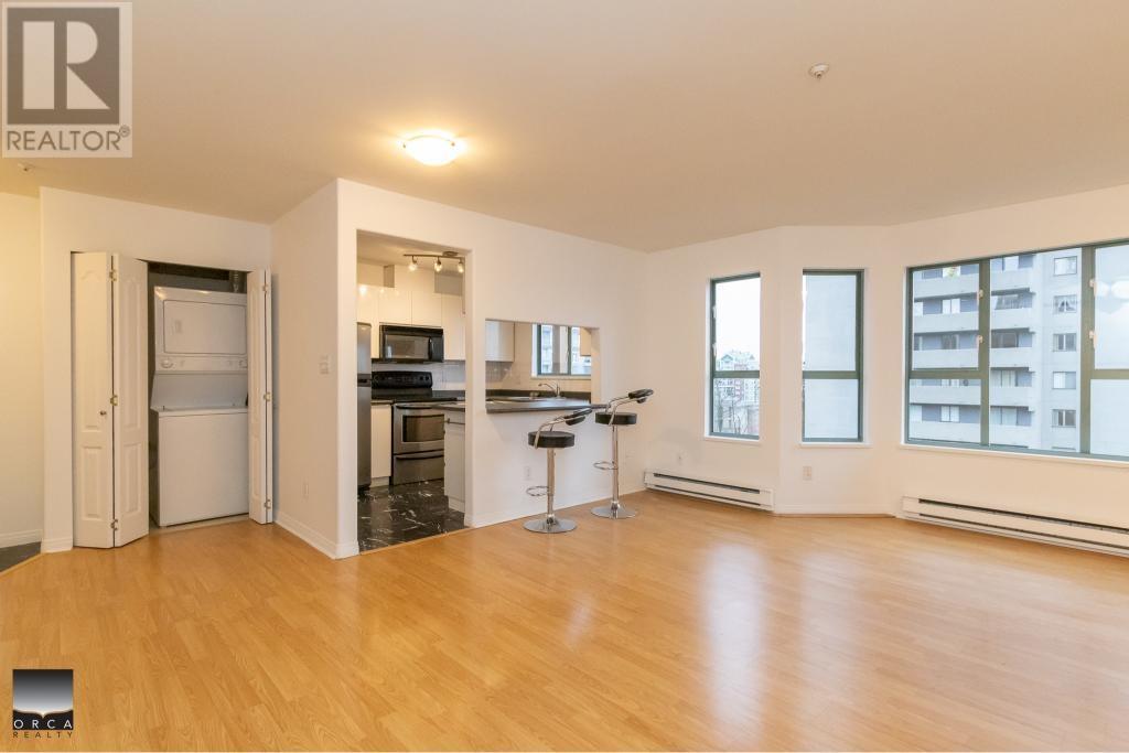 303 111 W 5th Street, North Vancouver, British Columbia  V7M 1J6 - Photo 3 - R3001629