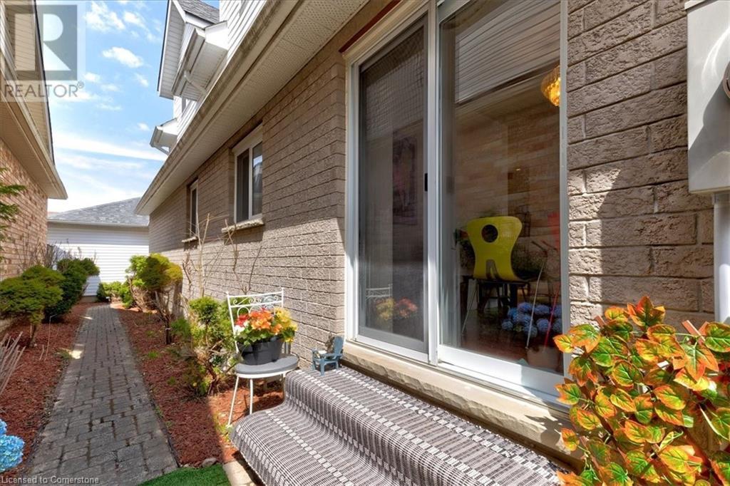 461 Columbia Street W Unit# 49, Waterloo, Ontario  N2T 2P5 - Photo 39 - 40716986