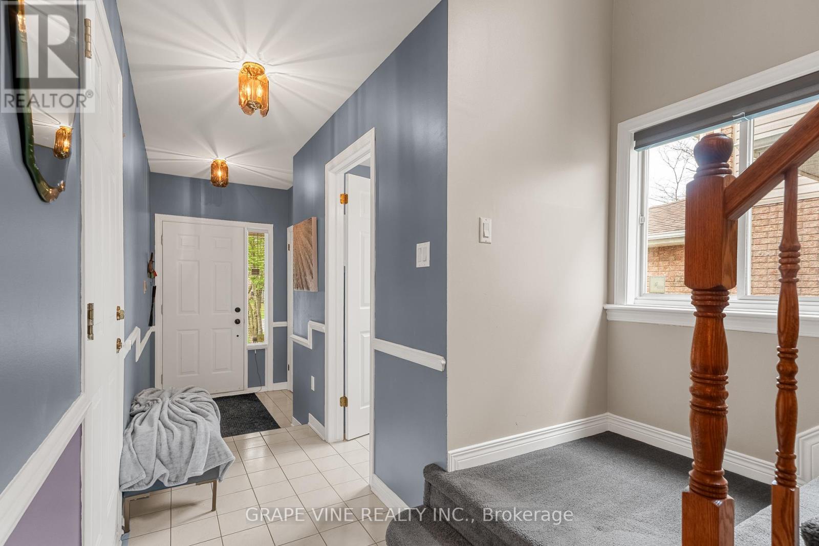 4316 Owl Valley Drive, Ottawa, Ontario  K1V 1L3 - Photo 4 - X12142925